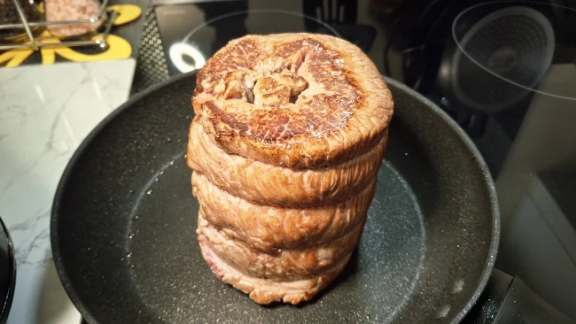 sealing-beef-joint