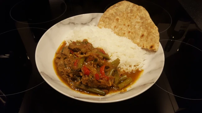 beef curry with green beans rice and chapati beef curry with green beans rice and chapati