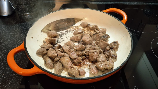 beef browned in dutch oven
