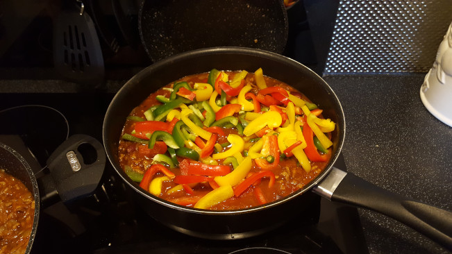peppers & chilli