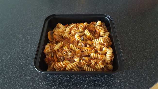 pasta in tin for beef and pork pasta bake pasta in tin