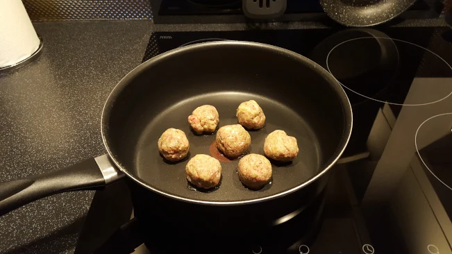 browning the meatballs browning meatballs