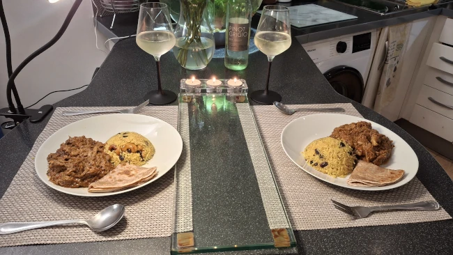two-dinners-served