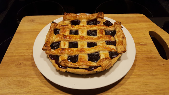 cherry pie cooked