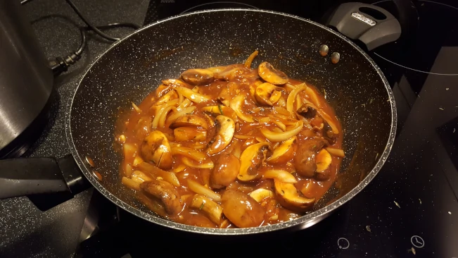 gravy thickened