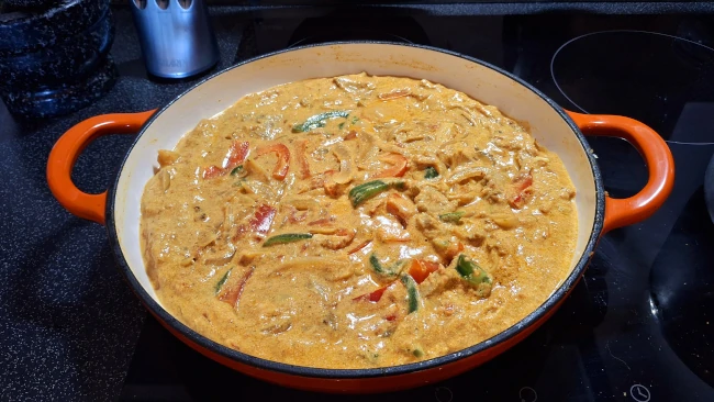 peppers combined with curry sauce