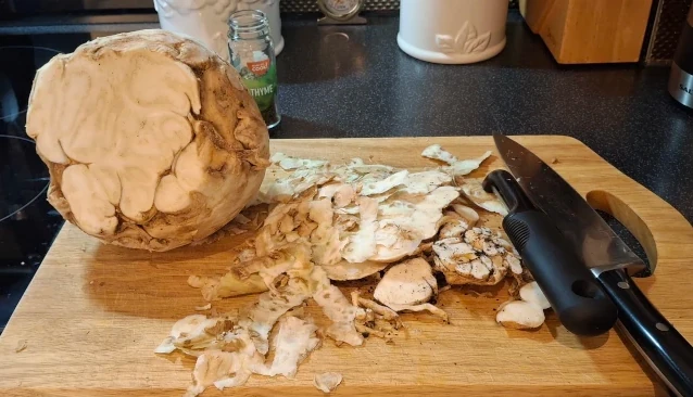 celeriac and peelings
