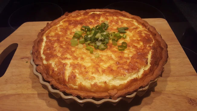 cheese and onion quiche cooked
