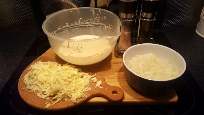 cheese onion & egg mix