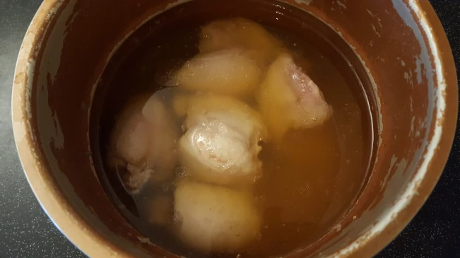 chicken thighs cooked in pressure cooker chicken thighs cooked in pot