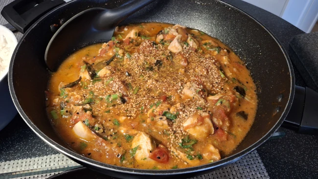 chicken-and-tomato-balti-ready-in-wok