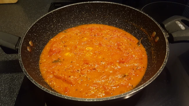 chicken & tomato balti ready