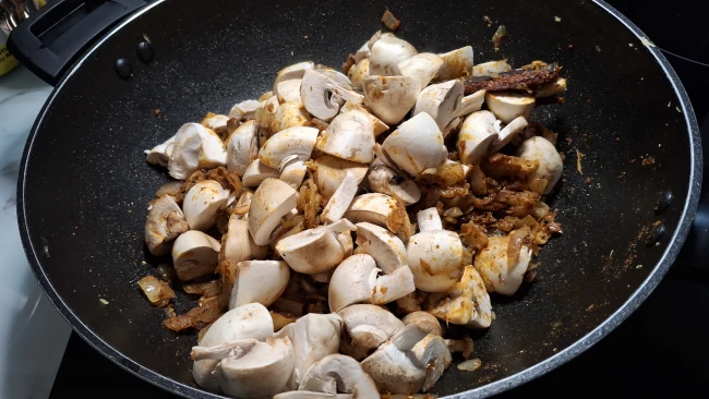 mushrooms-added-to-pan