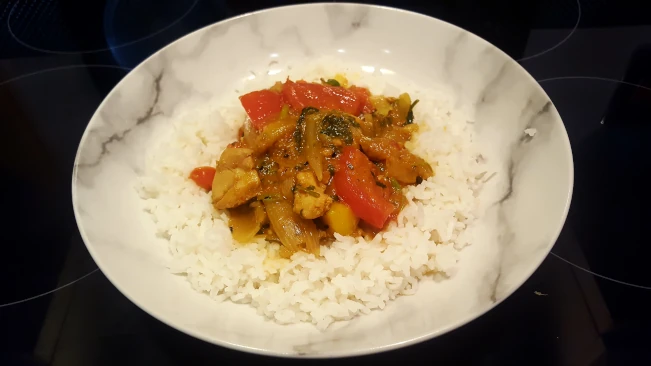 chicken with mango plated 01