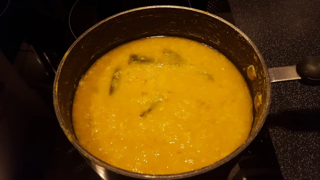 dhal in pan cooked dhal for dhal with fried spices dhal in pan cooked