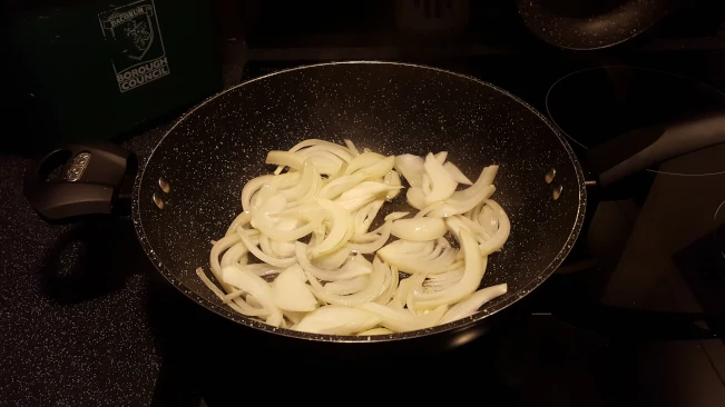 onions browning for my Dodgy Kebab! onions browning