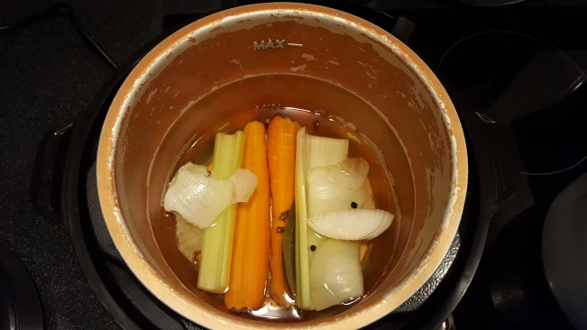 veg in pressure cooker