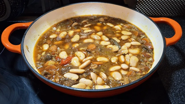 butter beans added for jamaican beef & butter bean curry butter beans added