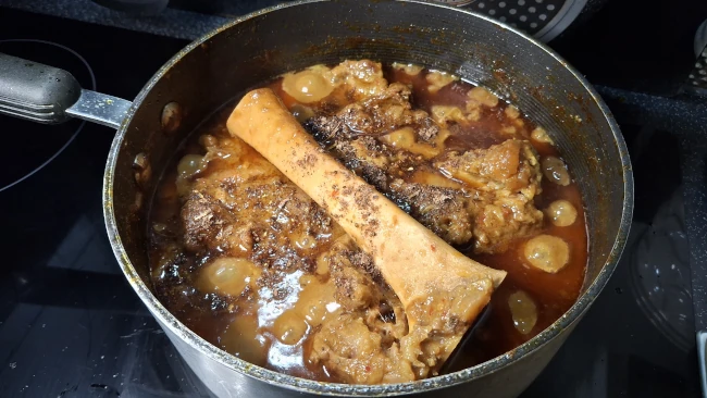 kosha-mangsho-garam-masala-added