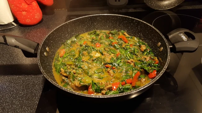 spinach wilted in the pan spinach cooked