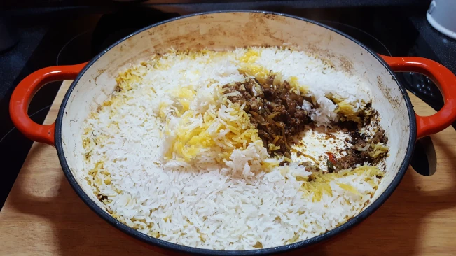 meat revealed under rice