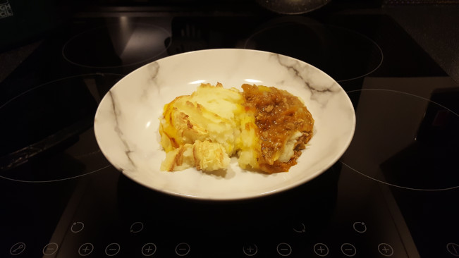 lamb mash pie served