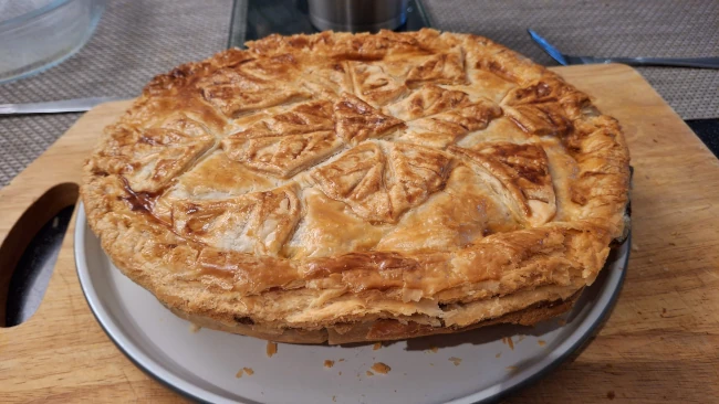 luxury chicken, mushroom & leek pie on a plate chicken mushroom leek pie on a plate