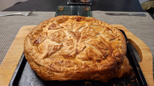 luxury chicken pie with mushrooms & leeks with untrimmed pastry top pie with untrimmed golden pastry