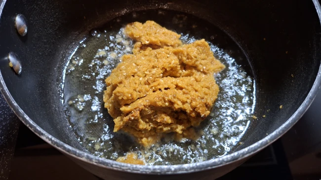 masala paste in hot oil