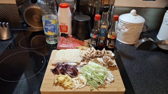 ingredients for mushroom chow mein ingredients