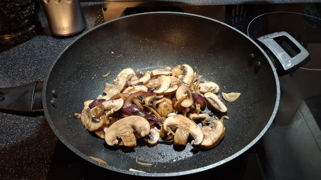 mushrooms fried with onions for mushroom chow mein mushrooms fried with onions