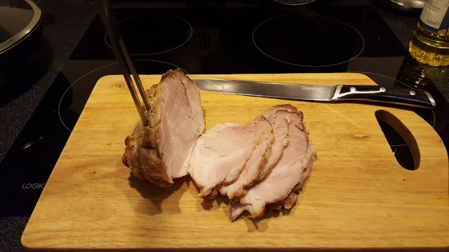 roast pork sliced