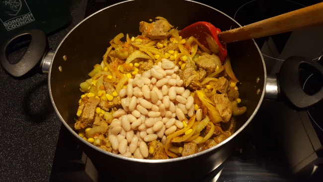 cannellini beans added for pork chilli add cannellini beans