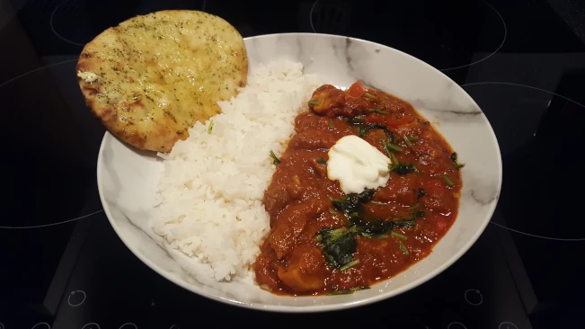 rogan josh and rice plated