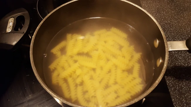 fusilli pasta in pn