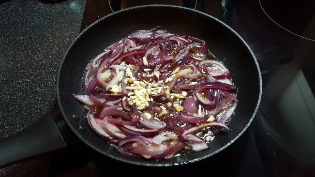 onions carmalising garlic added
