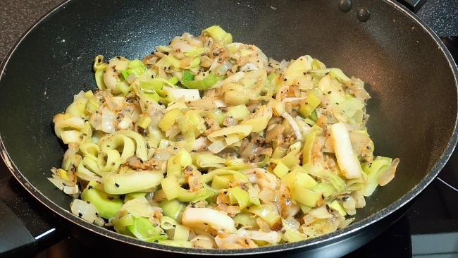 leek and onions softening