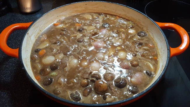 ale reducing in a pan