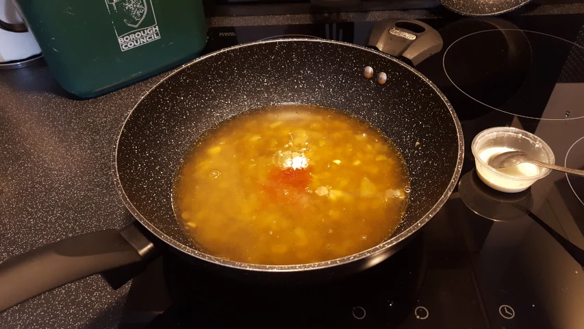 onion with juice and chilli sauce onion juice chilli sauce
